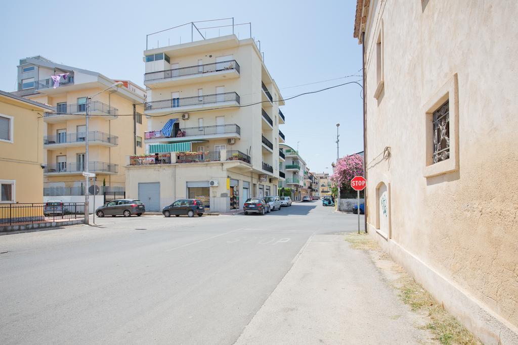 مارينا دي سكيافوني B&B Il Quadrato المظهر الخارجي الصورة