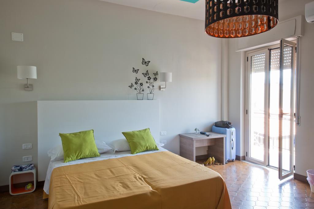 مارينا دي سكيافوني B&B Il Quadrato المظهر الخارجي الصورة